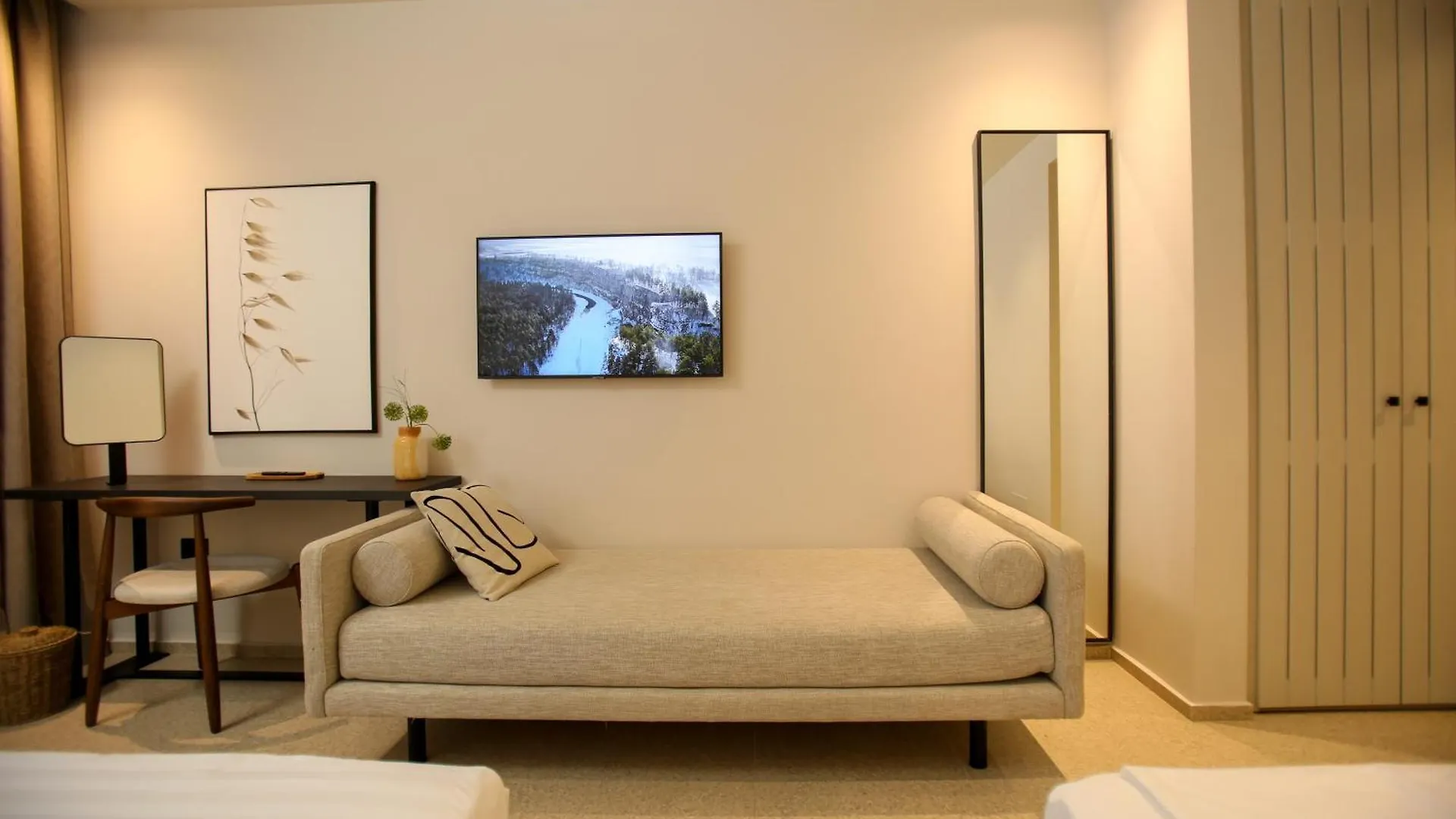 ****  Hotel Olympia Touristic Village Radhime Albania