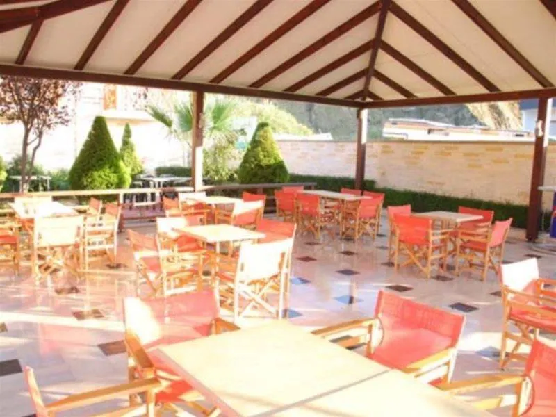 Hotel Olympia Touristic Village Radhimë