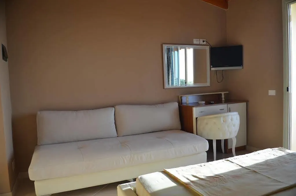 Hotel Olympia Touristic Village Radhime