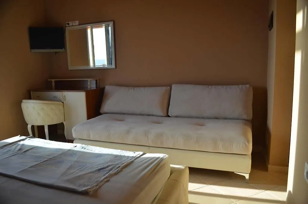 Hotel Olympia Touristic Village Radhime